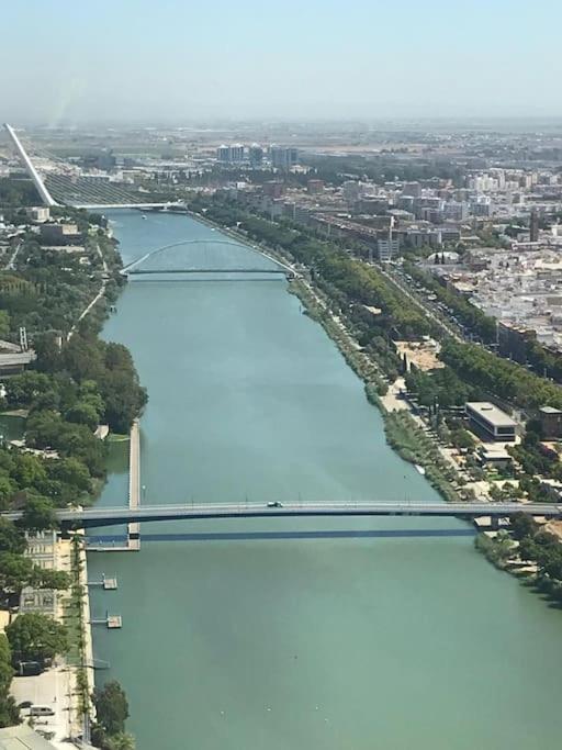 Tu Oasis De Lujo Junto Al Guadalquivir Apartamento Sevilha Exterior foto